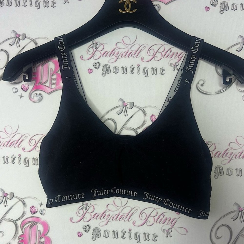Juicy couture bra sports bra logo band stretchy keyhole opening front 💎